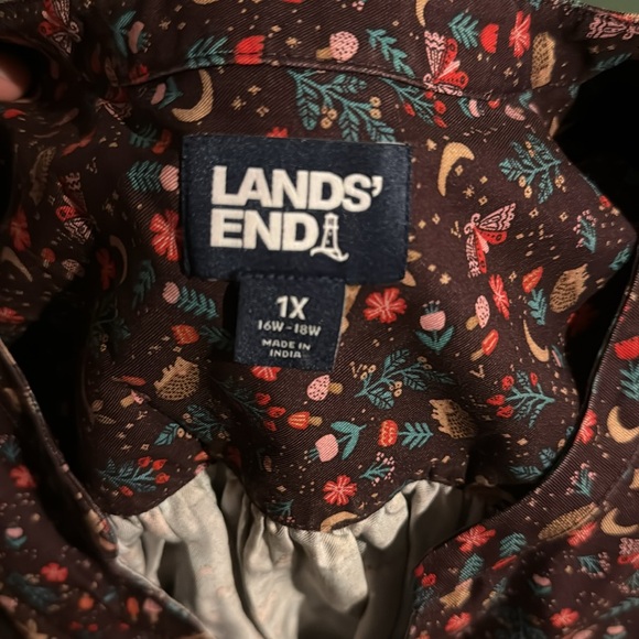 Women’s Lands End 1X button up with small animals on print--hedgehogs, rabbits - Picture 6 of 6